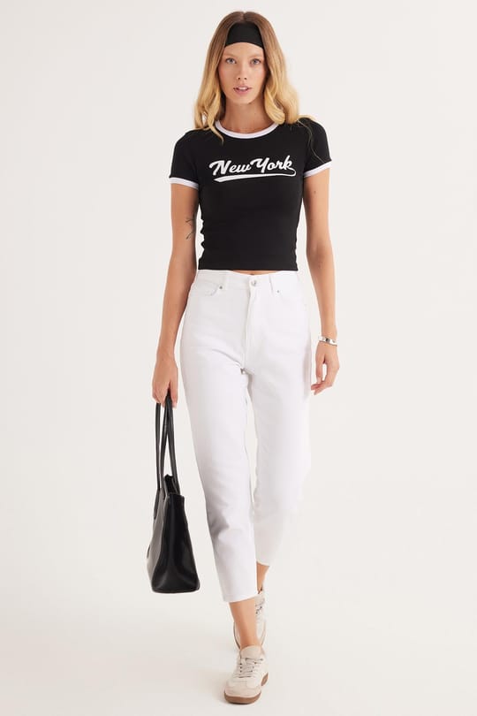 Kadın Slim Fit Dar Kesim %100 Pamuk Bisiklet Yaka Baskılı Siyah Tişört