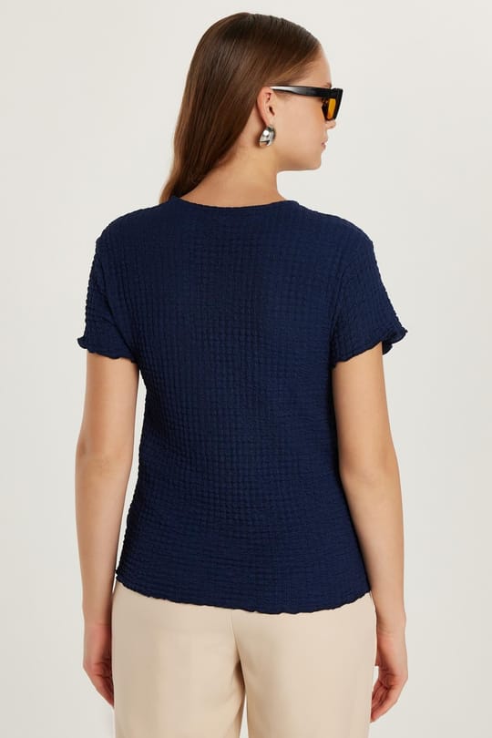 Kadın Slim Fit Dar Kesim Kısa Kollu Bisiklet Yaka Lacivert Tişört