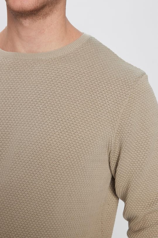 Erkek Standart Fit Normal Kesim Bisiklet Yaka Petek Desenli Erkek Standart Fit Normal Kesim Kazak