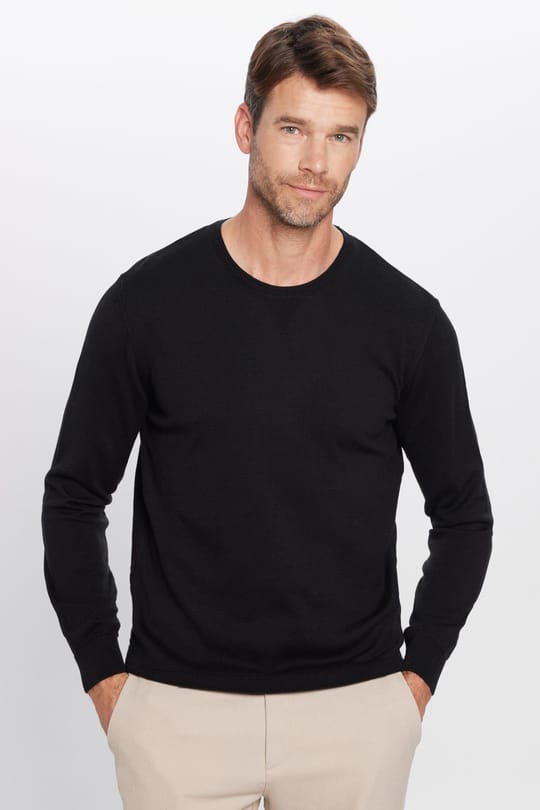 Erkek Slim Fit Bisiklet Yaka Siyah Triko Kazak