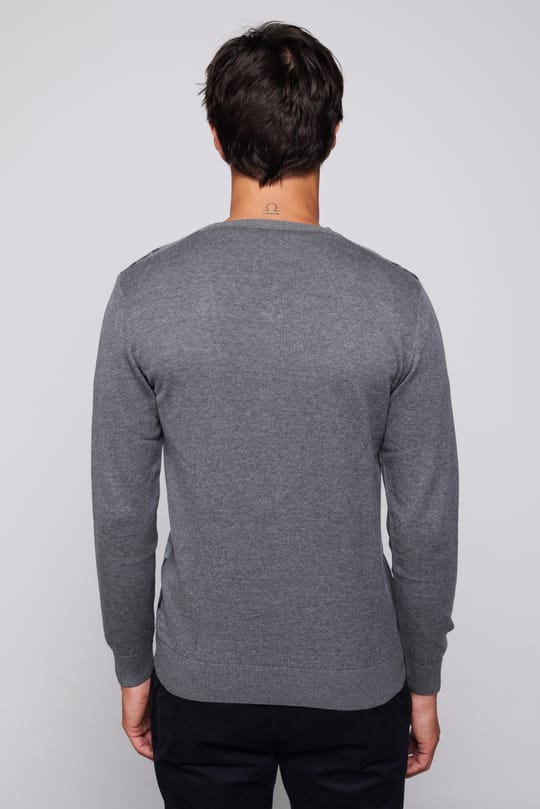 Erkek Slim Fit V Yaka Kareli Gri Triko Kazak