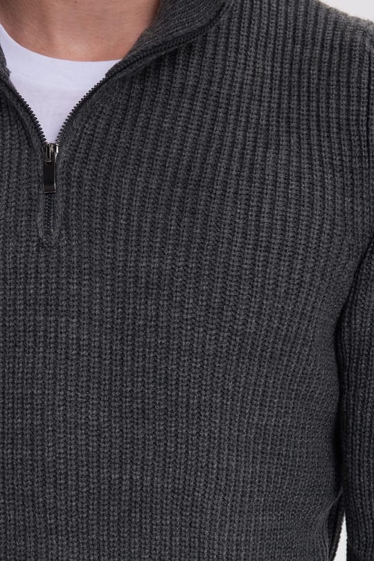 Erkek Slim Fit Dar Kesim Fermuarlı Gri Dik Yaka Triko Kazak