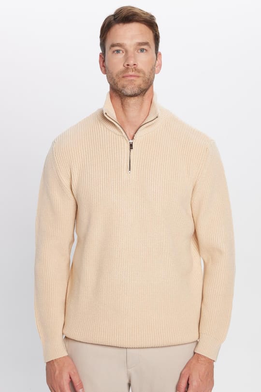 Erkek Slim Fit Dar Kesim Fermuarlı Bej Dik Yaka Triko Kazak