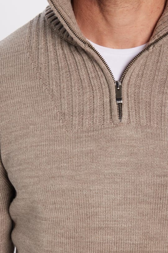 Erkek Slim Fit Dar Kesim Armürlü Fermuarlı Kahve Dik Yaka Kazak