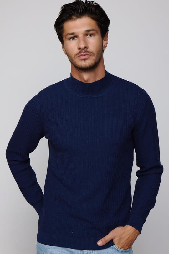 Slim Fit Yarım Balıkçı Yaka Tüylenme Yapmayan Erkek Kazak