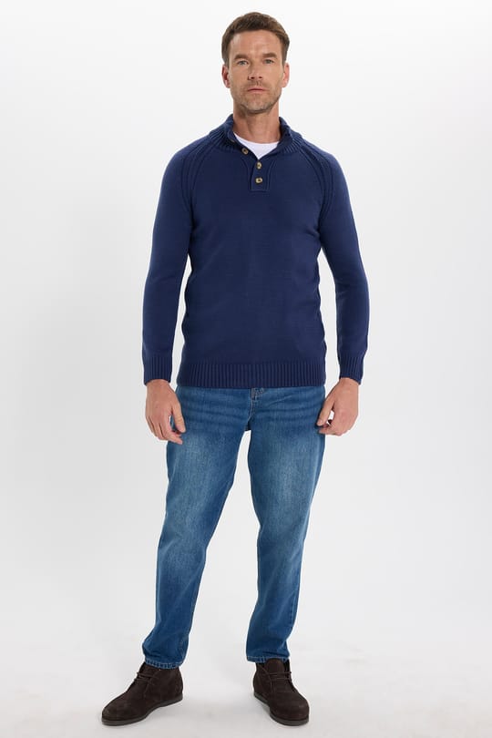 Erkek Slim Fit Dar Kesim Dik Yaka Düğmeli Lacivert Triko Kazak