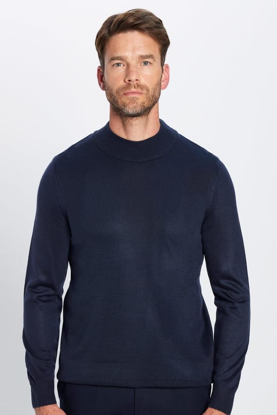 Erkek Slim Fit Dar Kesim Yumuşak Dokulu Tüylenmeyen Lacivert Yarım Balıkçı Yaka Triko Kazak