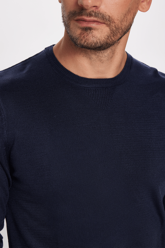 Erkek Slim Fit Dar Kesim Yumuşak Dokulu Tüylenmeyen Lacivert Bisiklet Yaka Triko Kazak