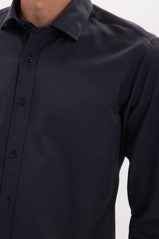 Erkek Modern Slim Fit Düz Saten Pamuklu Lacivert Gömlek