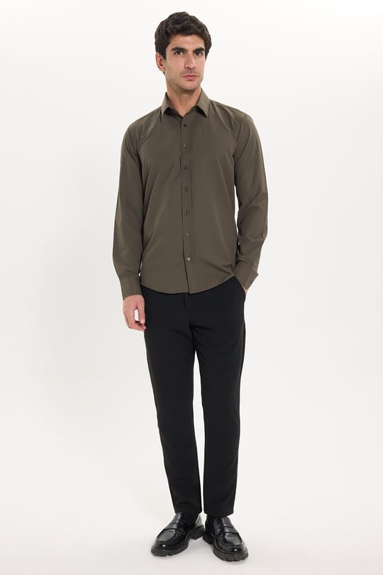 Erkek Modern Fit Dar Kesim Pamuklu Uzun Kollu Kravatlık Armürlü Haki Gömlek