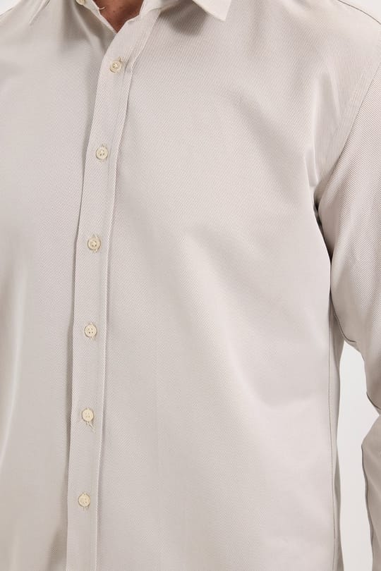 Erkek Modern Fit Dar Kesim Pamuklu Uzun Kollu Kravatlık Armürlü Bej Gömlek