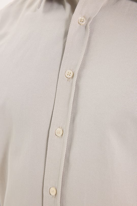 Erkek Modern Fit Dar Kesim Pamuklu Uzun Kollu Kravatlık Armürlü Bej Gömlek