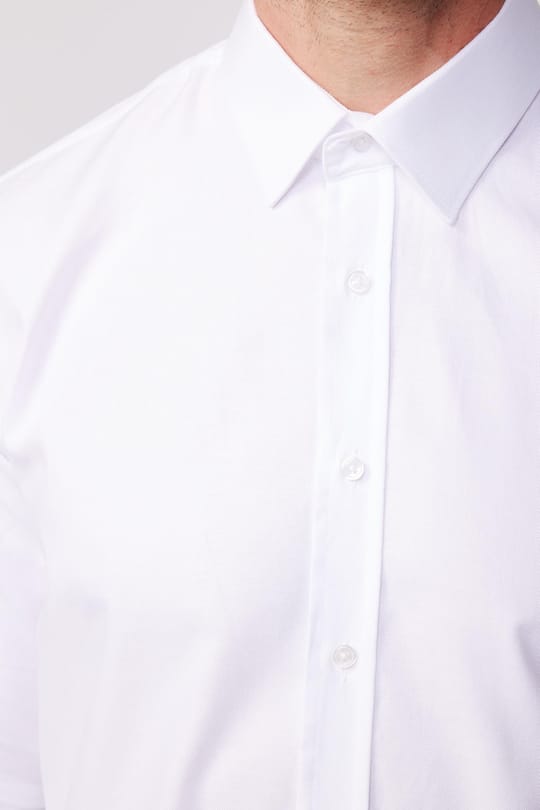 Modern Fit Uzun Kollu %100 Pamuk Armürlü Premium Erkek Beyaz Gömlek