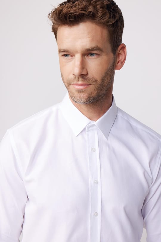 Modern Fit Uzun Kollu %100 Pamuk Armürlü Premium Erkek Beyaz Gömlek