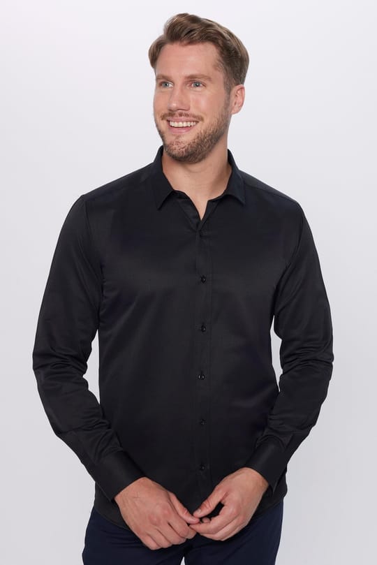 Erkek Modern Fit Dar Kesim Pamuklu Kolay Ütü Armürlü Siyah Gömlek