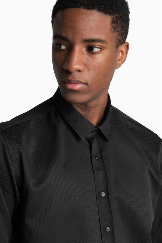 Modern Slim Fit Pamuklu Kolay Ütü Armürlü Erkek Gömlek