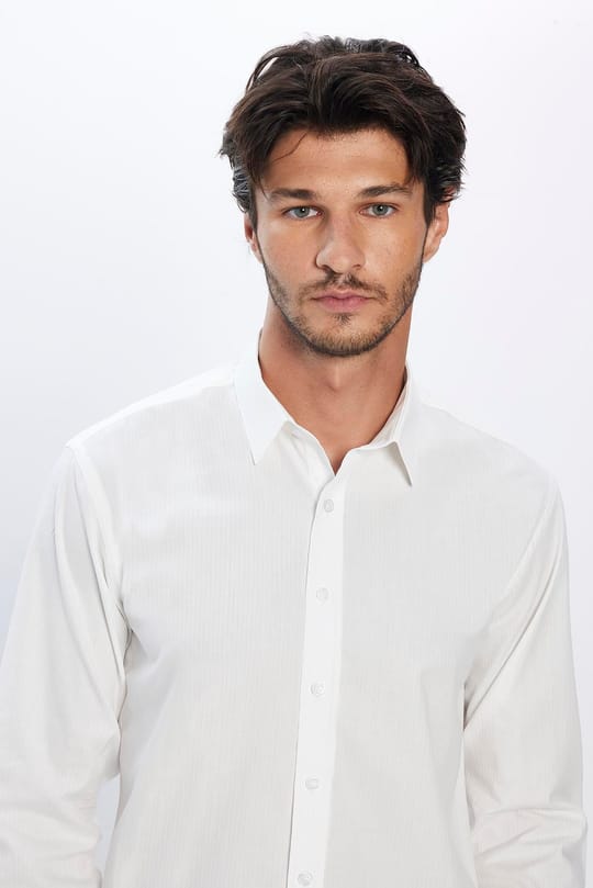 Erkek Modern Fit Dar Kesim %100 Pamuk Armürlü Premium Beyaz Gömlek