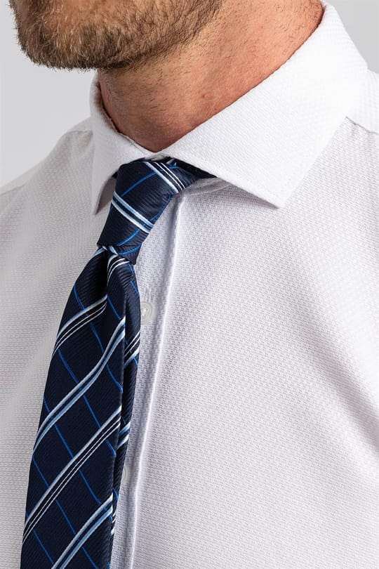 Modern Slim Fit Armürlü Erkek Beyaz Gömlek