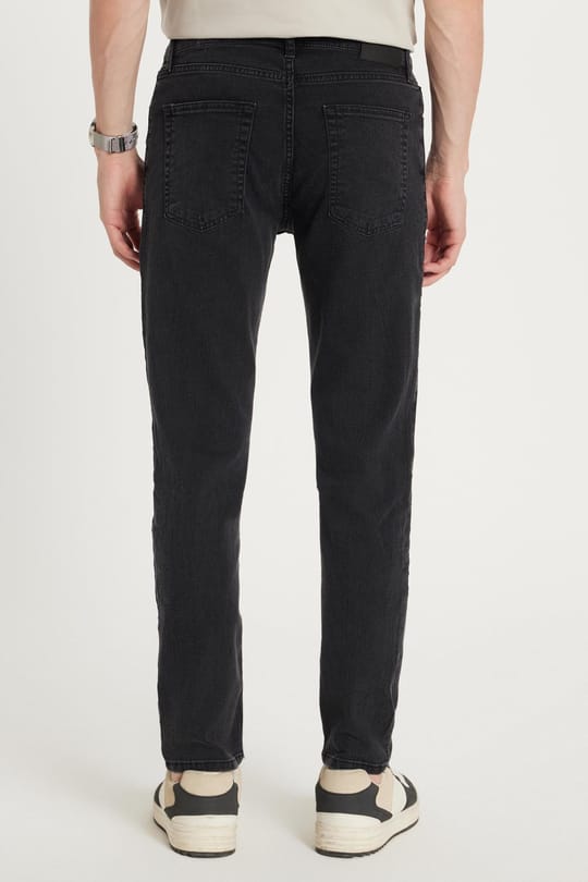 Erkek Regular Fit Yıkamalı Taşlamalı Esnek Kot Düz Paça Tapered Siyah Jean Pantolon