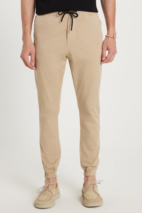 Erkek Slim Fit Dar Kesim Pamuklu Normal Bel Lastikli Paça Bej Renk Pantolon
