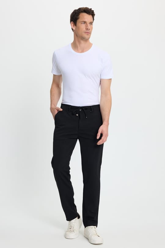 Erkek Slim Fit Dar Kesim Beli Lastikli Bağcık Detaylı Siyah Pantolon