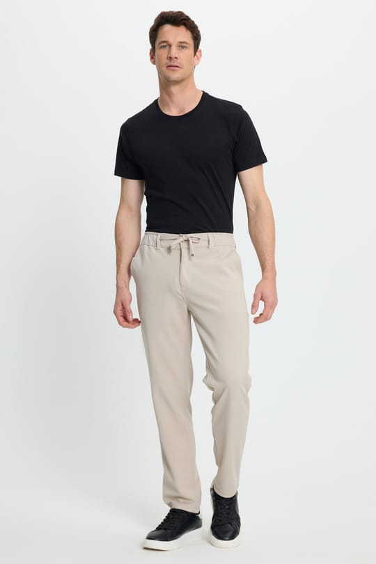 Erkek Slim Fit Dar Kesim Beli Lastikli Bağcık Detaylı Taş Pantolon