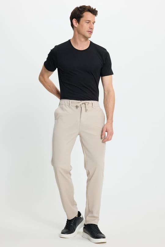Erkek Slim Fit Dar Kesim Beli Lastikli Bağcık Detaylı Taş Pantolon