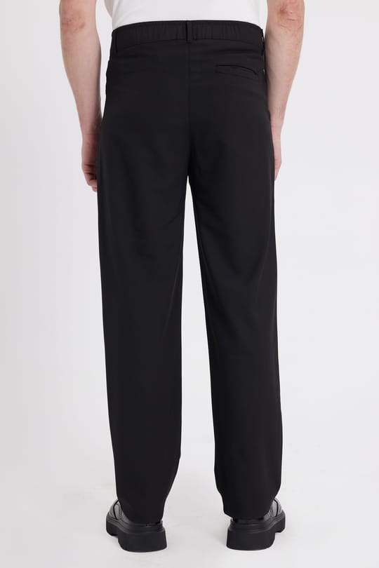 Erkek Regular Fit Klasik Kesim Normal Bel Geniş Paça Siyah Pantolon