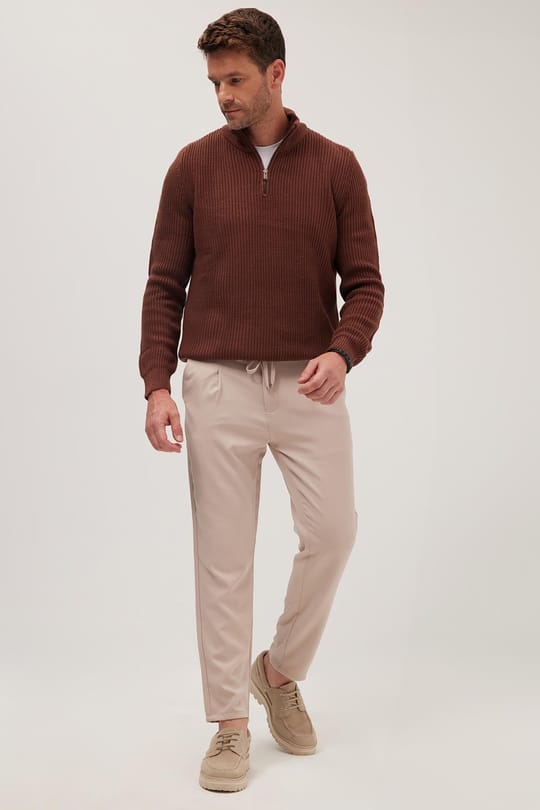 Erkek Slim Fit Dar Kesim Lastikli Bel Bağcık Detaylı Pileli Taş Pantolon