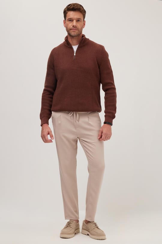 Erkek Slim Fit Dar Kesim Lastikli Bel Bağcık Detaylı Pileli Taş Pantolon