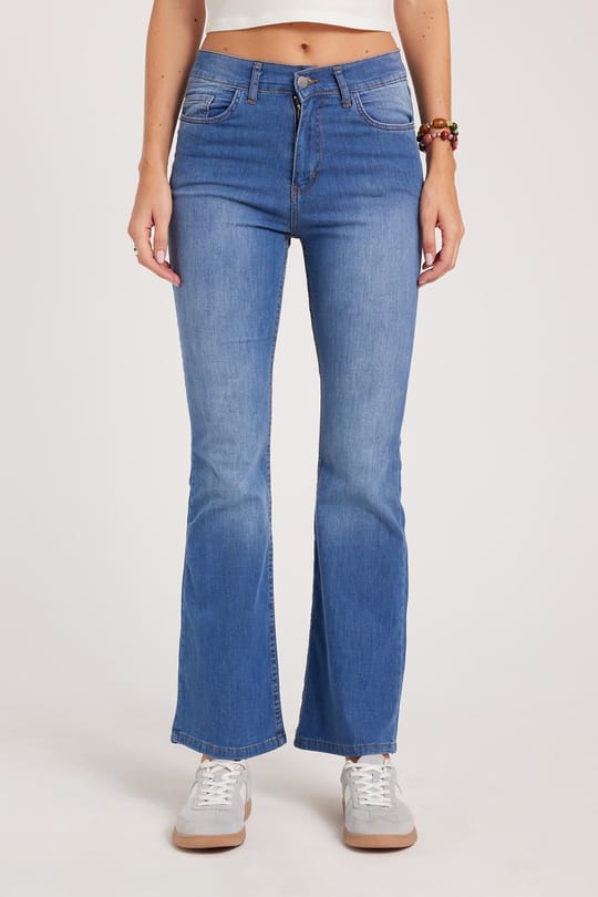 Kadın Regular Fit Klasik Kesim Pamuklu İspanyol Paça Lacivert Jean Kot Pantolon