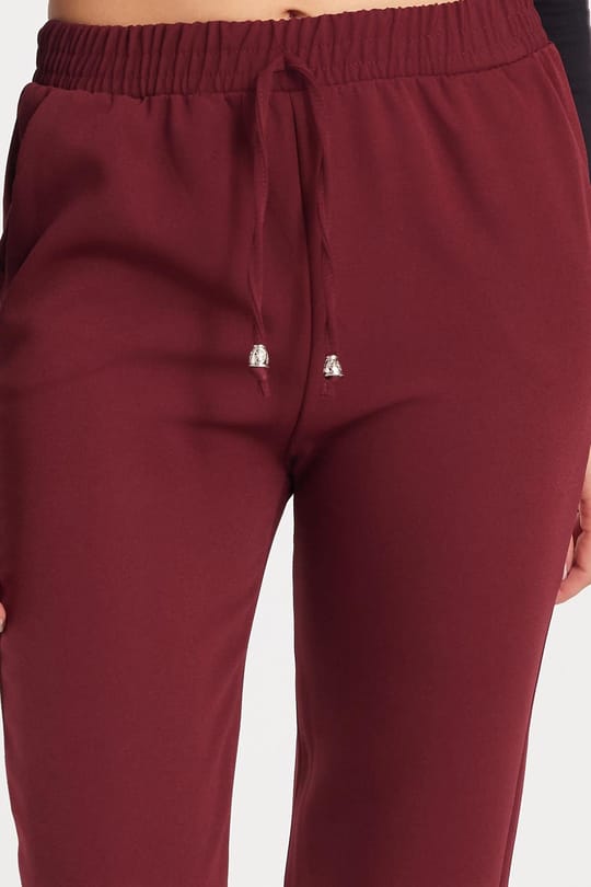 Kadın Relax Fit Rahat Kesim Yüksel Bel Dar Paça Beli Lastikli Bağcıklı Bordo Pantolon