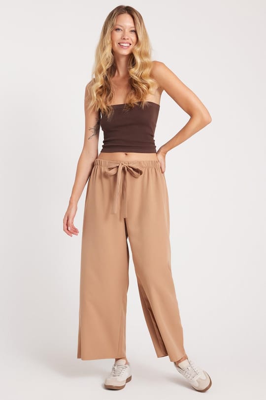 Kadın Relax Fit Rahat Kesim Lastikli Kuşak Bağlamalı Geniş Paça Bej Pantolon