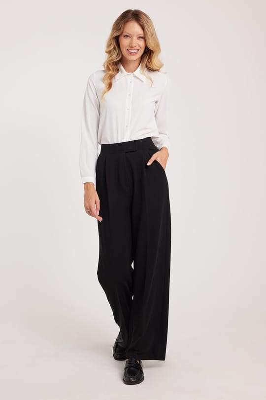 Kadın Regular Fit Klasik Kesim Cırt Kapamalı Geniş Paça Siyah Pantolon