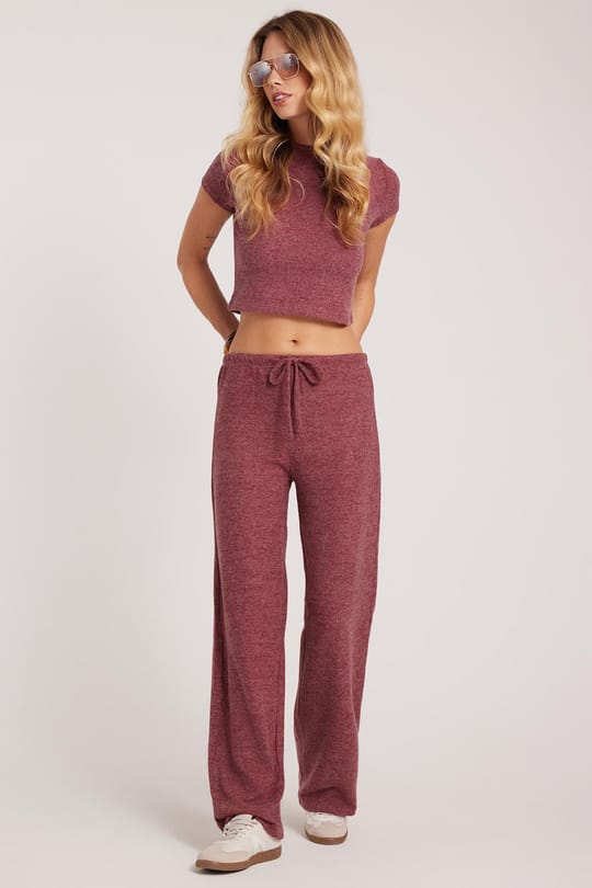 Kadın Relax Fit Rahat Kesim Beli Bağcıklı Geniş Paça Bordo Pantolon