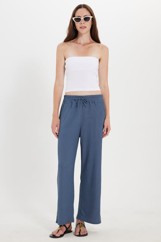 Kadın Regular Fit Klasik Kesim Pamuklu Beli Bağcıklı Desenli Çift Cepli İndigo Pantolon