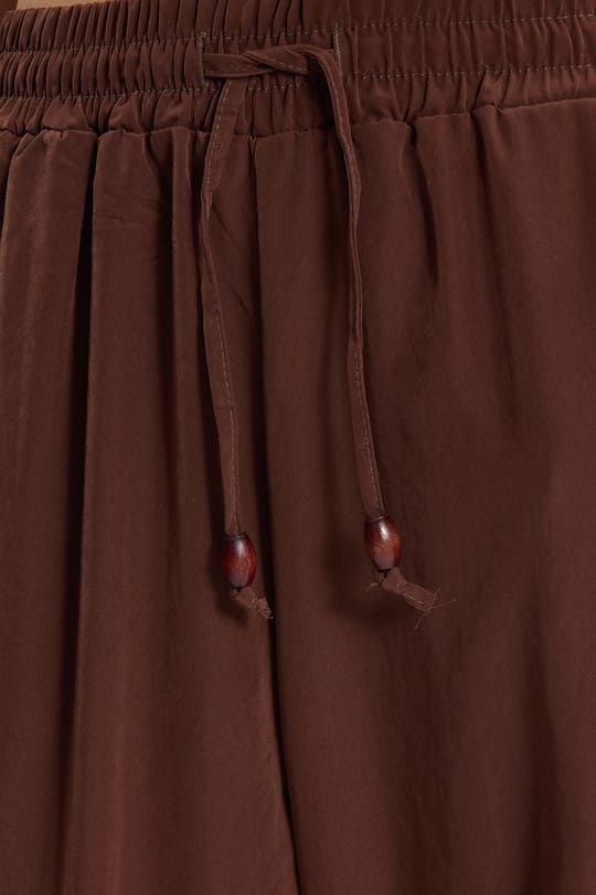 Kadın Relax Fit Rahat Kesim Beli Bağcıklı Lastikli Düğme Detaylı Çift Cepli Kahverengi Pantolon