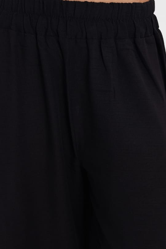 Kadın Relax Fit Rahat Kesim Beli Lastikli Siyah Pantolon