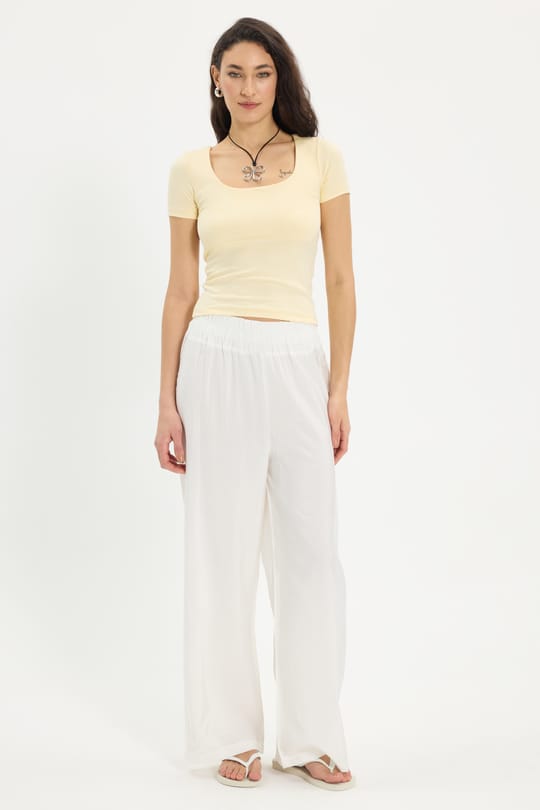 Kadın Relax Fit Rahat Kesim Beli Lastikli Ekru Pantolon