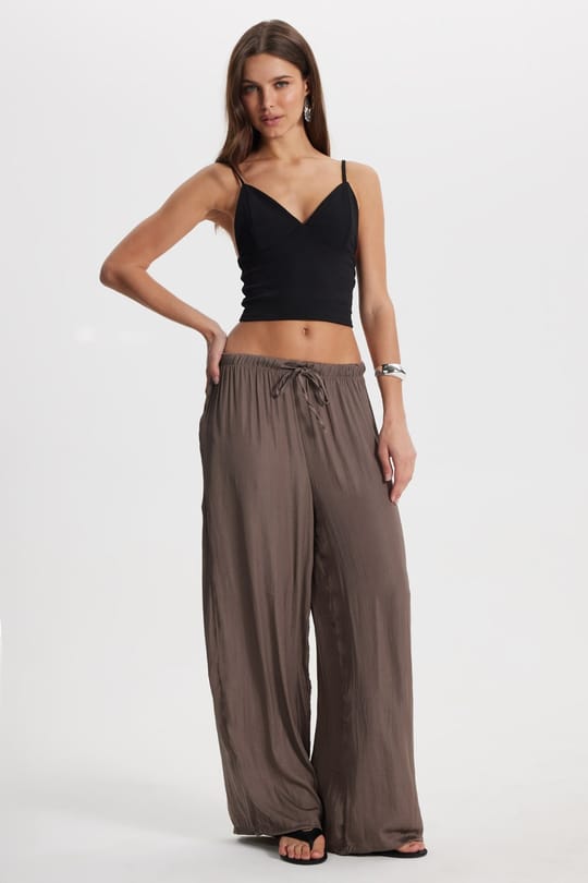 Kadın Relax Fit Rahat Kesim Beli Bağcıklı Lastikli Bol Paça Açık Kahverengi Pantolon