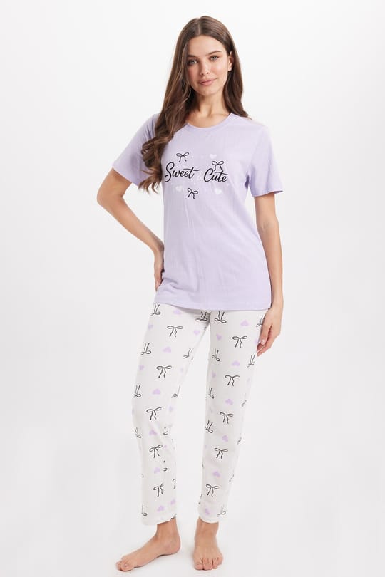 Kadın Regular Fit Klasik Kesim %100 Pamuk Bisiklet Yaka Kısa Kollu Baskılı Lila Pijama Takımı