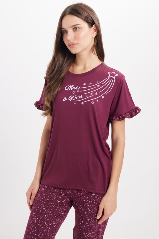 Kadın Regular Fit Klasik Kesim %100 Pamuk Fırfır Detaylı Kısa Kollu Baskılı Mürdüm Pijama Takımı