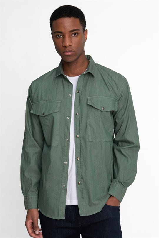 Relax Fit Rahat Kalıp Denim Parça Boyalı Çift Cep Kapaklı Çıtçıtlı Erkek Gömlek