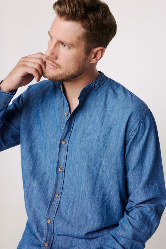 Relax Fit Uzun Kollu Hakim Yaka Mavi Denim Kot Gömlek