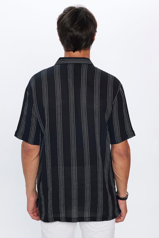 Erkek Relax Fit Rahat Kesim Oversize Kısa Kollu %100 Pamuk Keten Doku Çizgili Siyah Gömlek