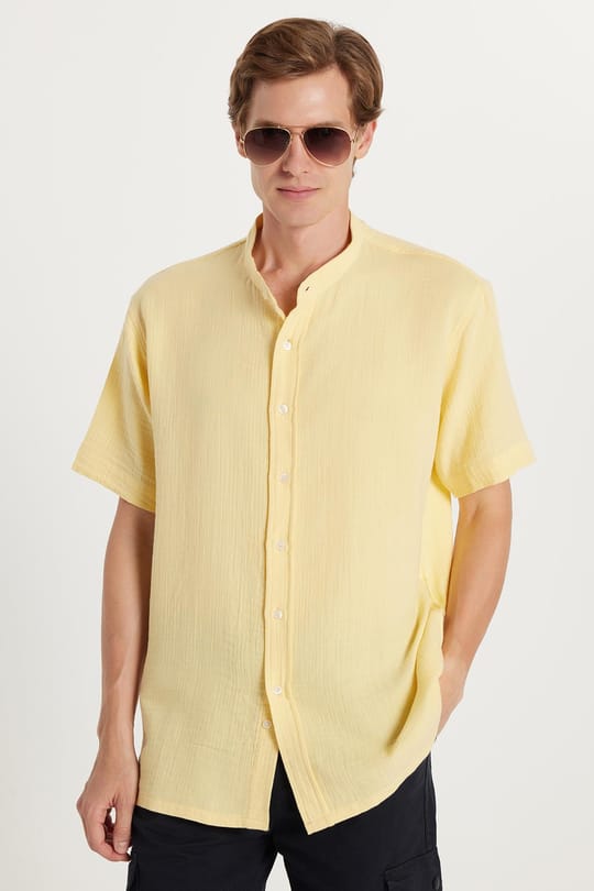 Erkek Relax Fit Rahat Kesim Oversize %100 Pamuk Müslin Kumaş Kısa Kollu Spor Hakim Yaka Sarı Gömlek