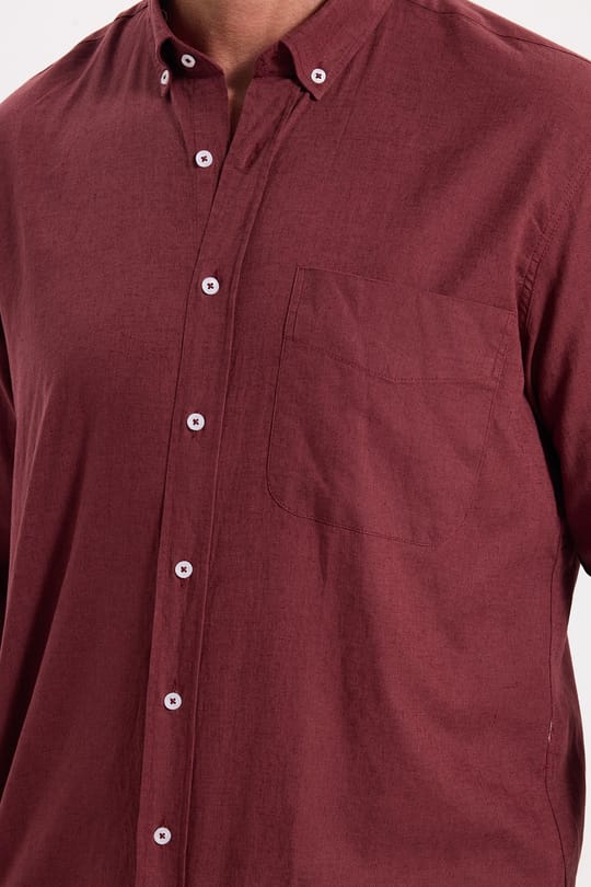 Erkek Regular Fit Klasik Kesim Oversize Pamuklu Keten Doku Düğmeli Yaka Bordo Gömlek