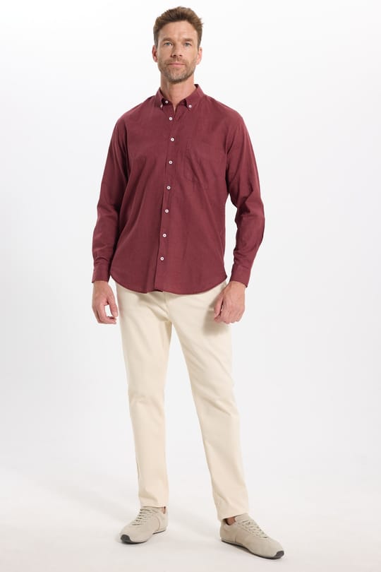 Erkek Regular Fit Klasik Kesim Oversize Pamuklu Keten Doku Düğmeli Yaka Bordo Gömlek