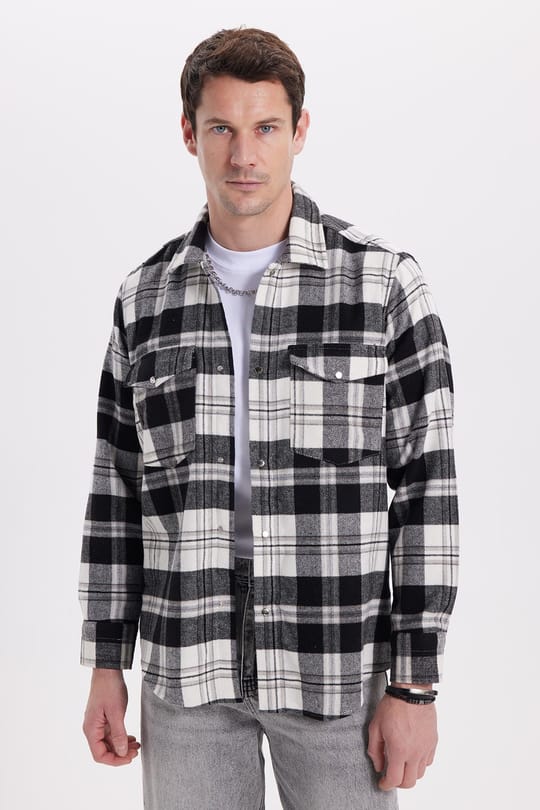Erkek Regular Fit Rahat Kesim Kışlık Kareli Çift Cepli Çıtçıtlı Gömlek
