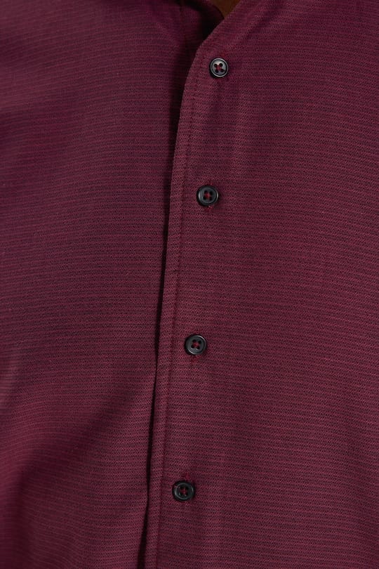 Erkek Regular Fit Klasik Kesim Pamuklu Kolay Ütülenebilir Armürlü Bordo Gömlek
